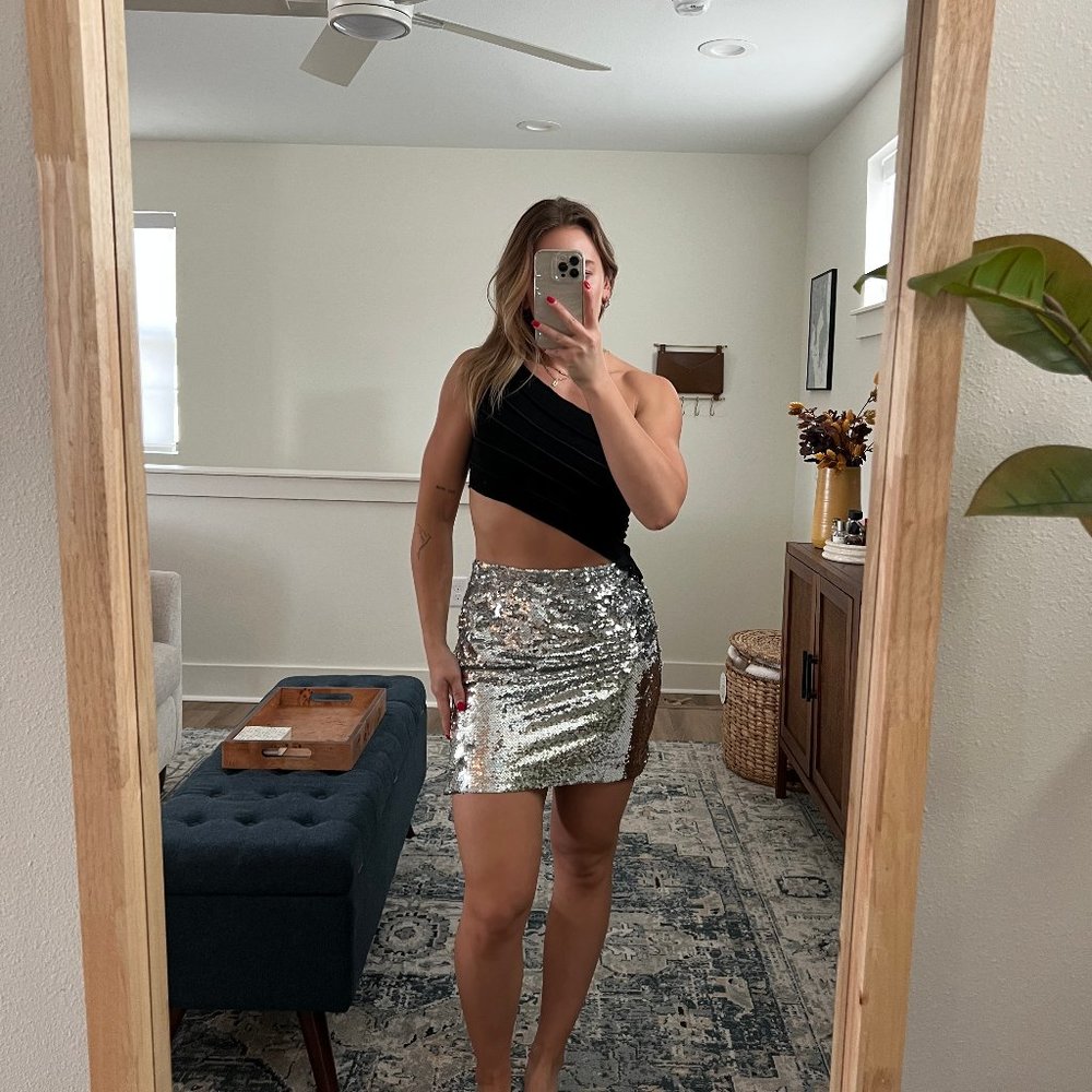 Amazon Silver Sequin Skirt New w/ Tags